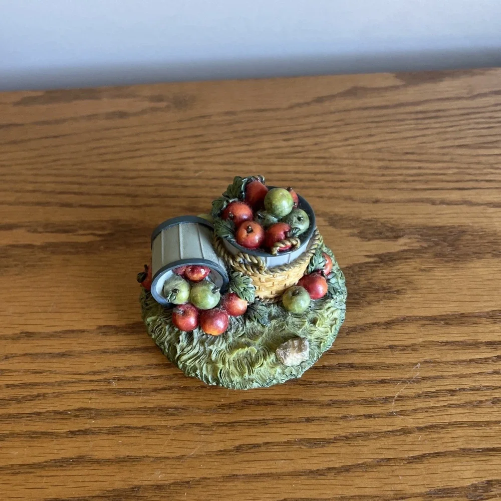 Vintage 90s Home Interiors Candle Cork Topper Basket of Apples‎